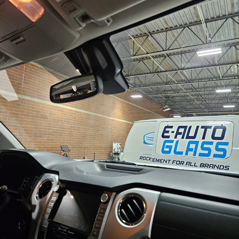 auto glass replacement draper