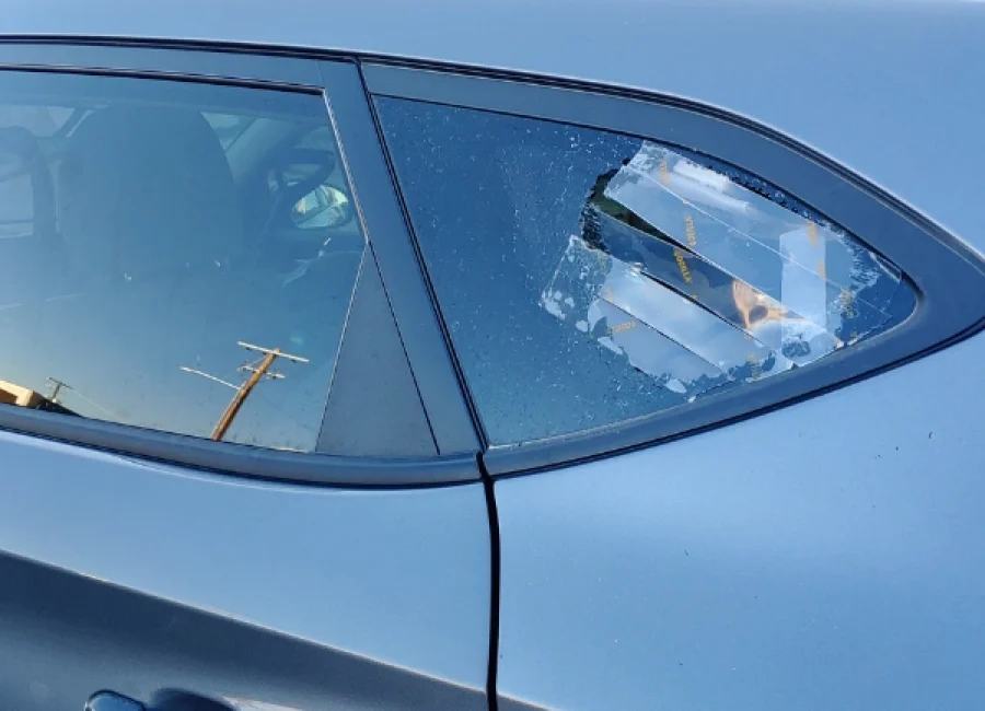 Auto Glass Replacement 2